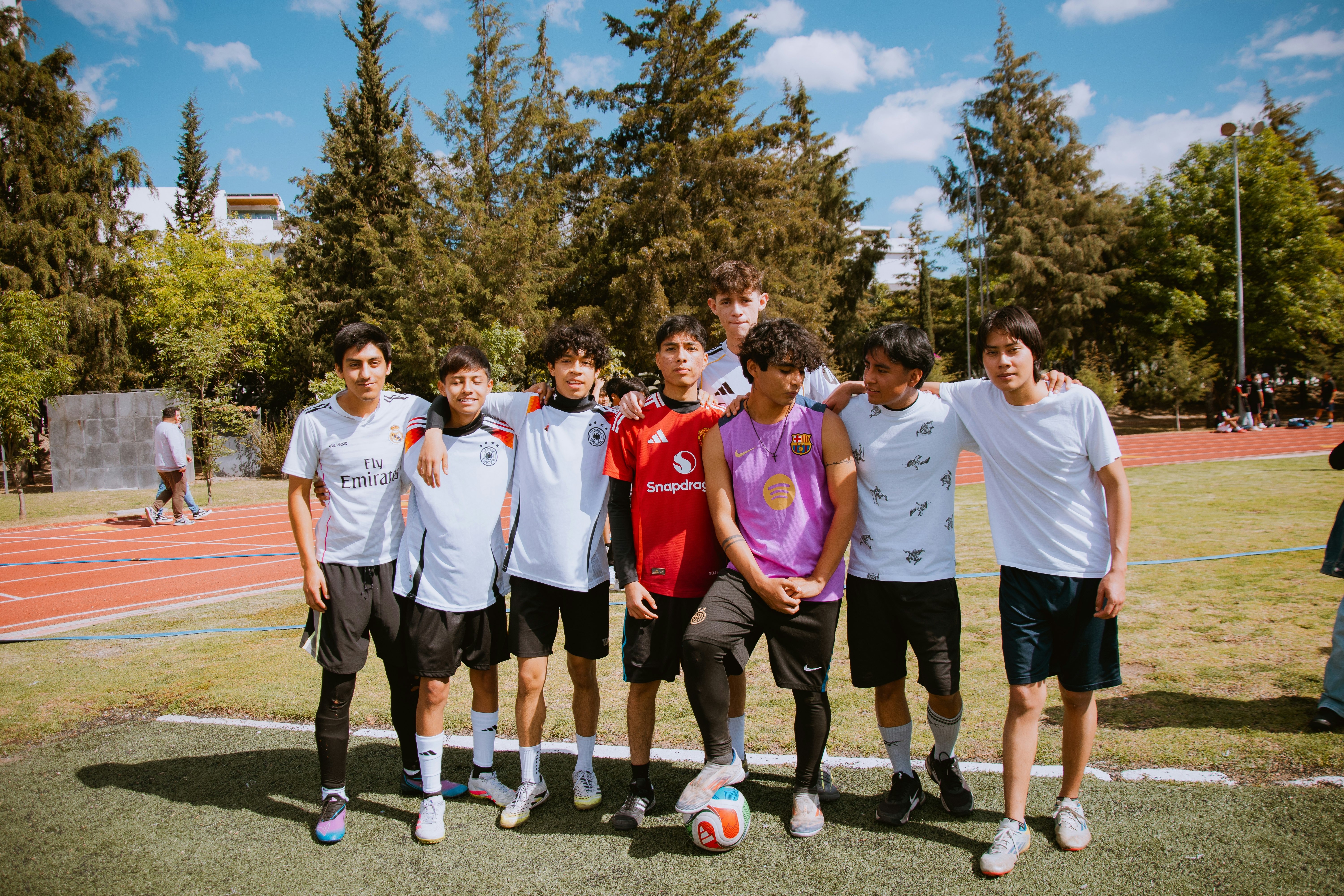 布克三分准绝杀 太阳险胜雷霆