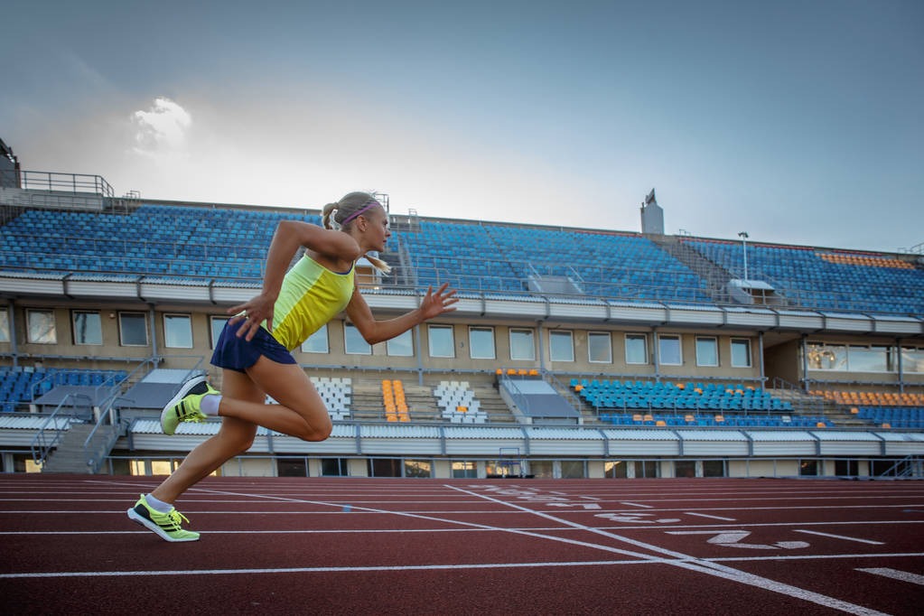 华盛顿国民在 2019 年以“客场全胜”奇迹击败太空人，夺得搬迁至华盛顿后的首冠